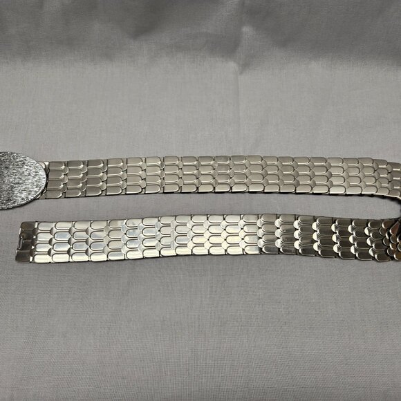 1980's Silver Toned Fish Scale Stretchy Belt - Picture 8 of 11
